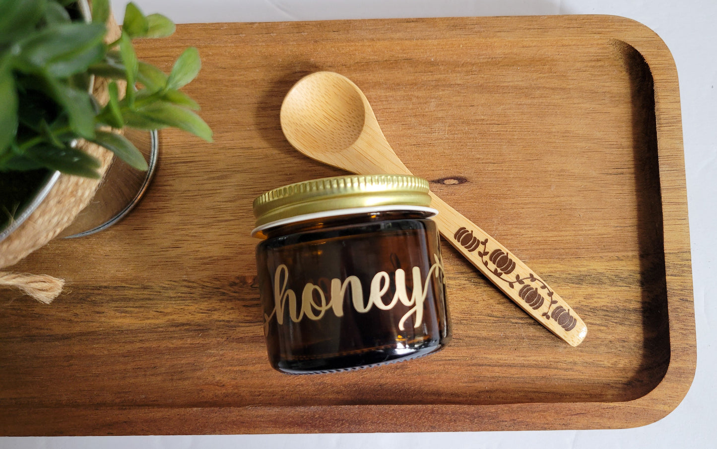 4 oz Amber Honey Jar + Autumn Pumpkin Bamboo Spoon Bundle