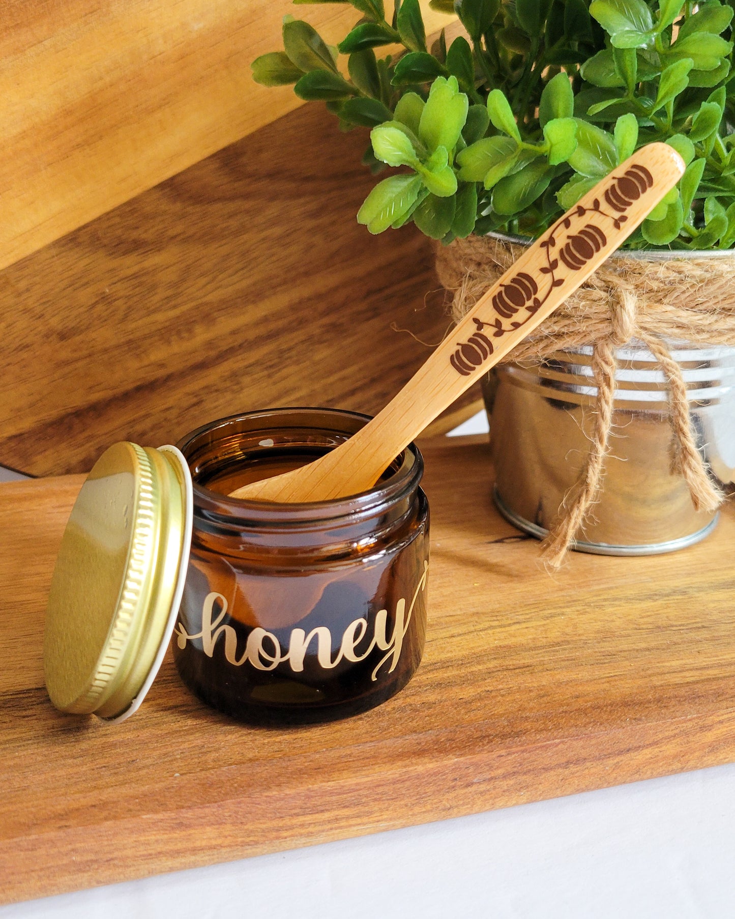 4 oz Amber Honey Jar + Autumn Pumpkin Bamboo Spoon Bundle