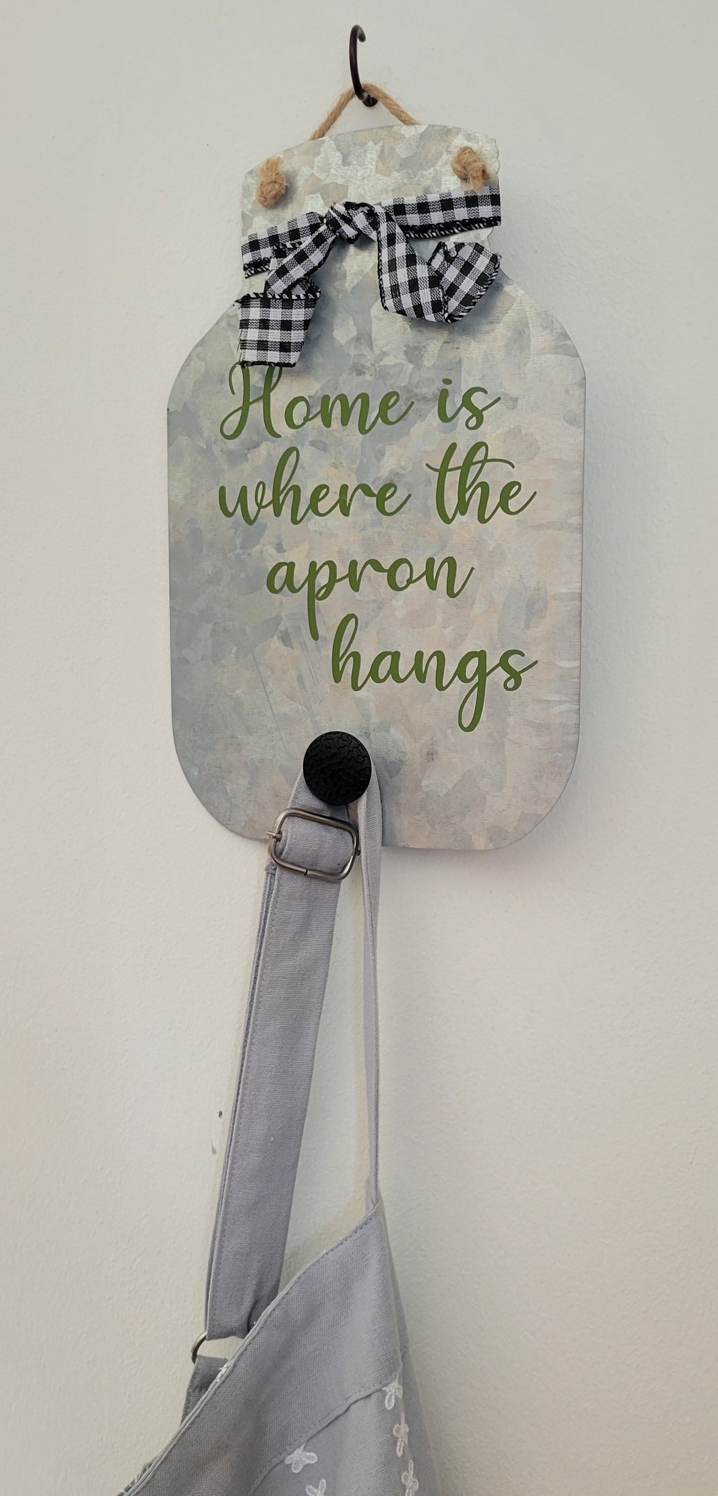 Tin Kitchen Sign Apron Hanger - Black and White Gingham_Green Lettering