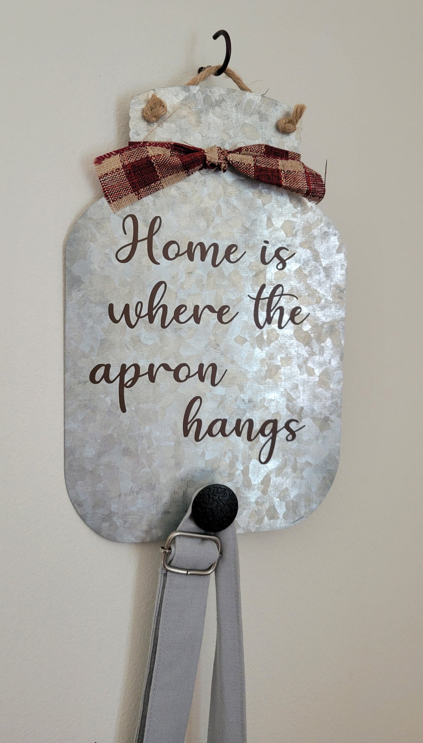 Tin Kitchen Sign Apron Hanger - Burgundy Gingham_Tan Lettering